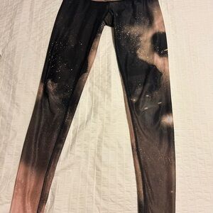 Teeki Black and Pink Artistic Leggings